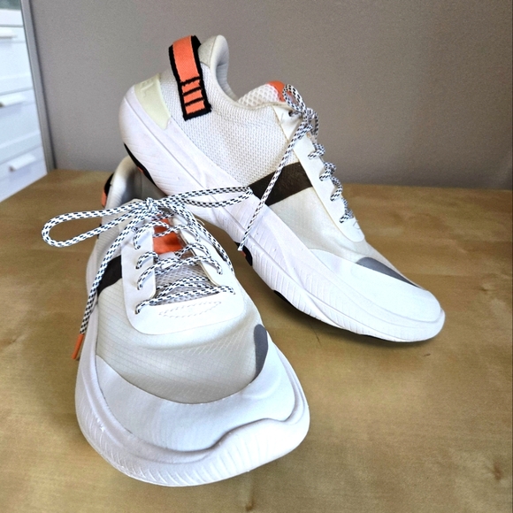 Sorel Shoes - Sorel Women's Explorer Blitz Leisure Lace Sneakers White/Black Size 9